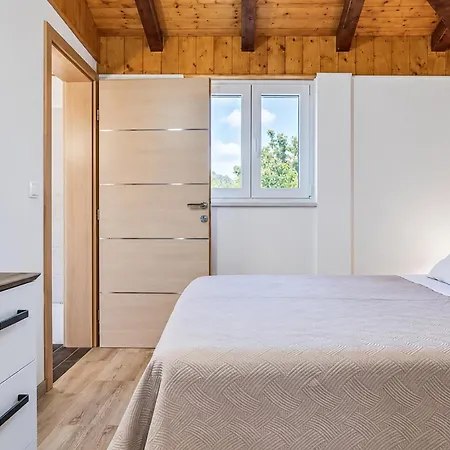 Cozy In With Private Swimming Pool, Be Inside Or Outside Dom wakacyjny Maslenica